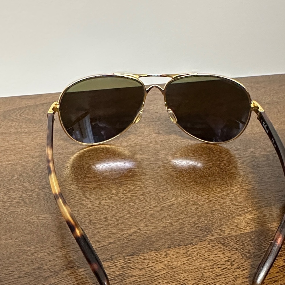 Oakley Aviator Sunglasses with Blue Lenses and Gold Frame - Picture 6 of 6